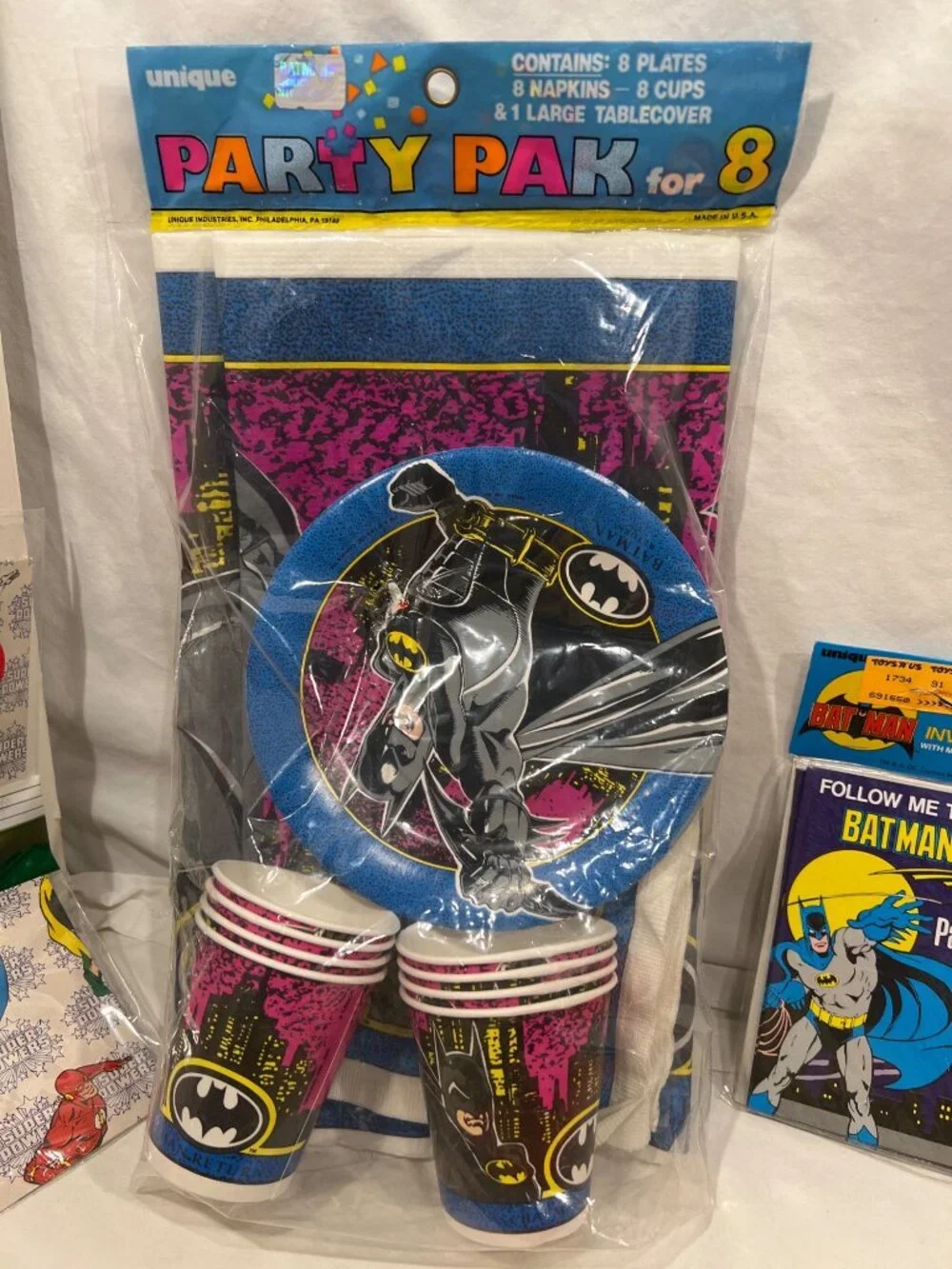 Batman Returns Birthday Party for 8 NEW Vintage 1991  Lot #4